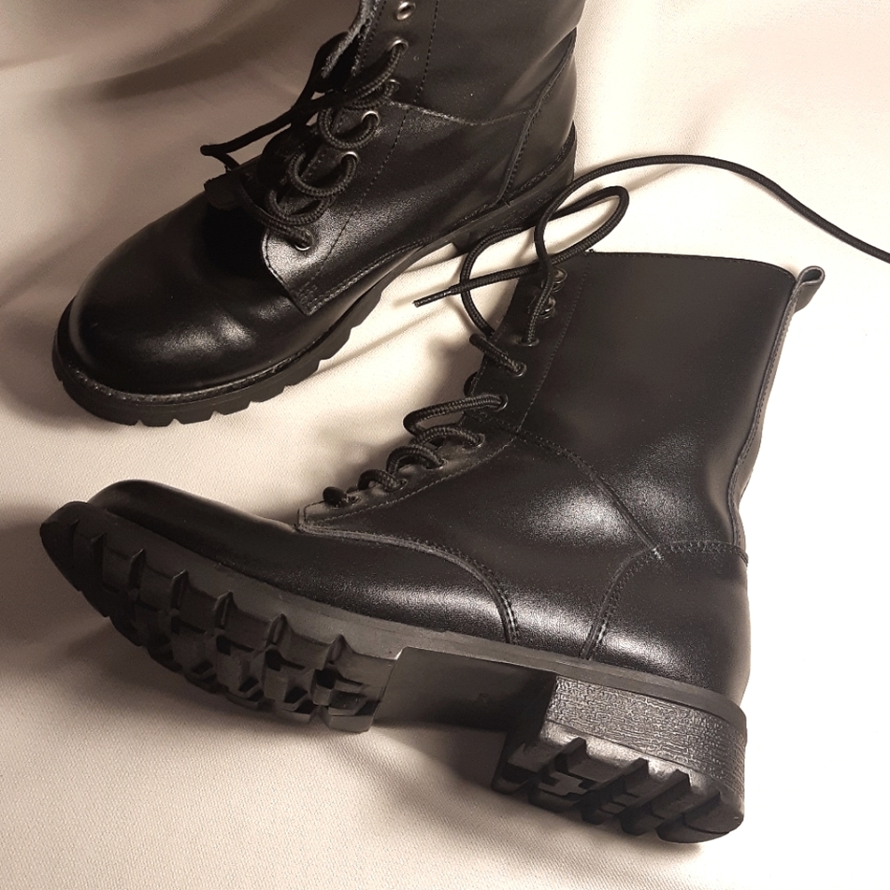 Leather Lace Up Ankle Boots - Size 6